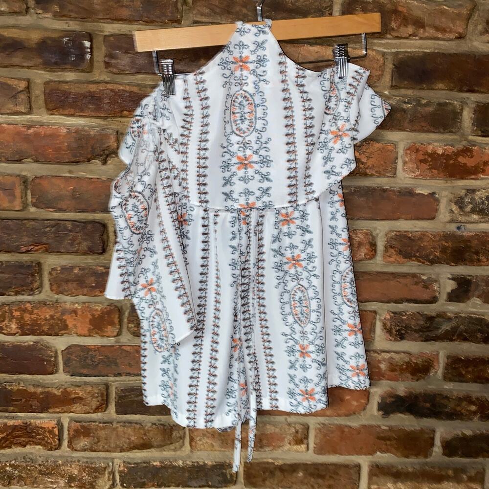 PrettyLittleThing White One Shoulder Floral Romper Playsuit Women's Size US 6